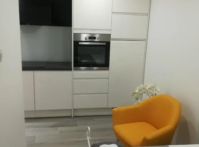 Апартаменти Vidos *