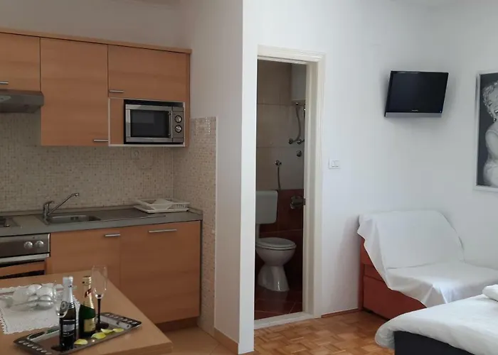 Daire Vidos Makarska