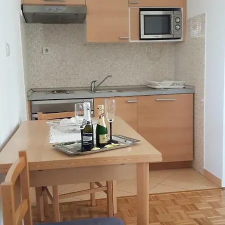 Apartment Vidos Makarska